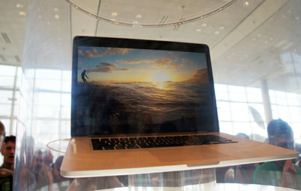 Apple Fixes the Trackpad Error on the 2012 MacBook Pro