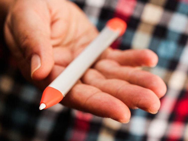 Apple Pencil Alternative Logitech Crayon Ties Its