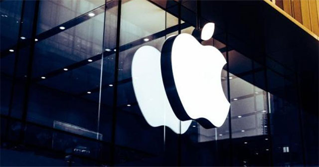Apple Restricts Recruiting New Personnel After iPhone Sales Decline
