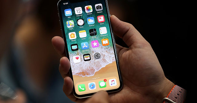Apple Suggests How to Prevent the Thief from Unlocking the iPhone X with Your Face