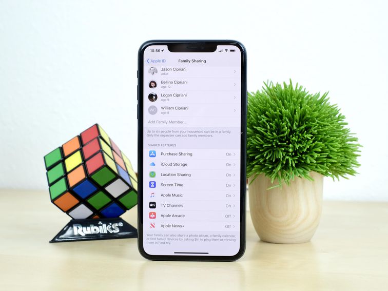 Apple's Family Sharing Feature Saves You Money. Here's How
