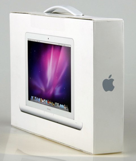 Apple's Strange MacBook Appeared in Vietnam