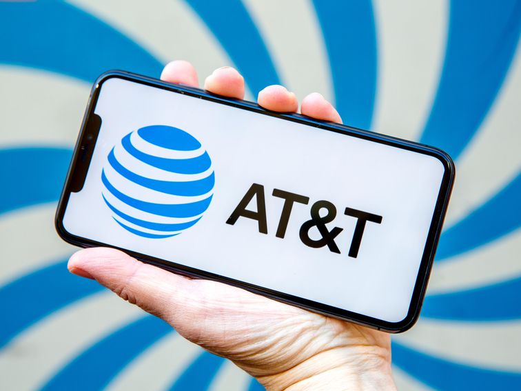 AT&T Ups Mobile Hotspot Data on Unlimited Plans, Waives