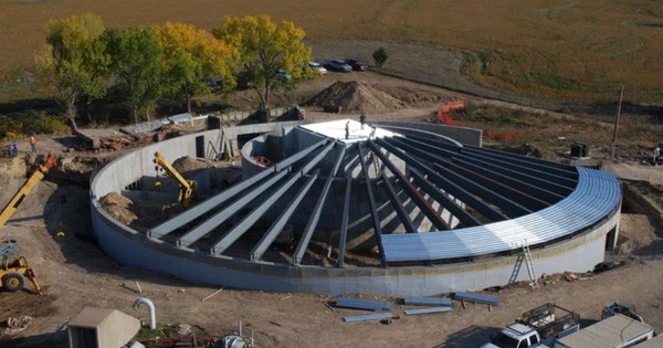 Billionaires Rushed to Buy a Million-dollar Shelter in the