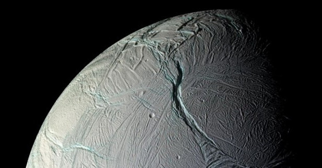 Bacteria on Earth Live Easily on Moon Enceladus