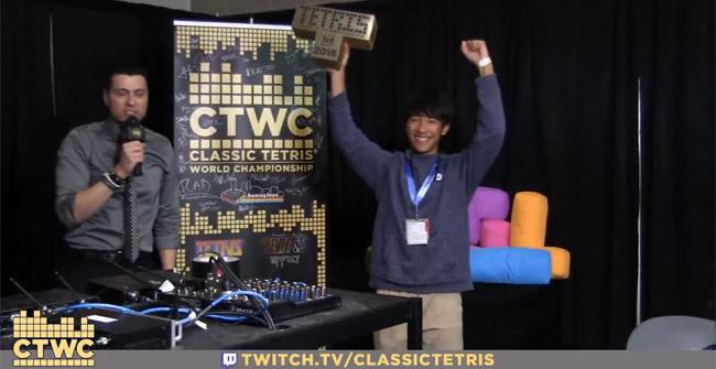Beat the 7-year-old World Champion, the 16-year-old Boy Won the Classic Tetris World Championship
