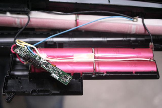Changing Cell for Laptop Battery Has Many Risks