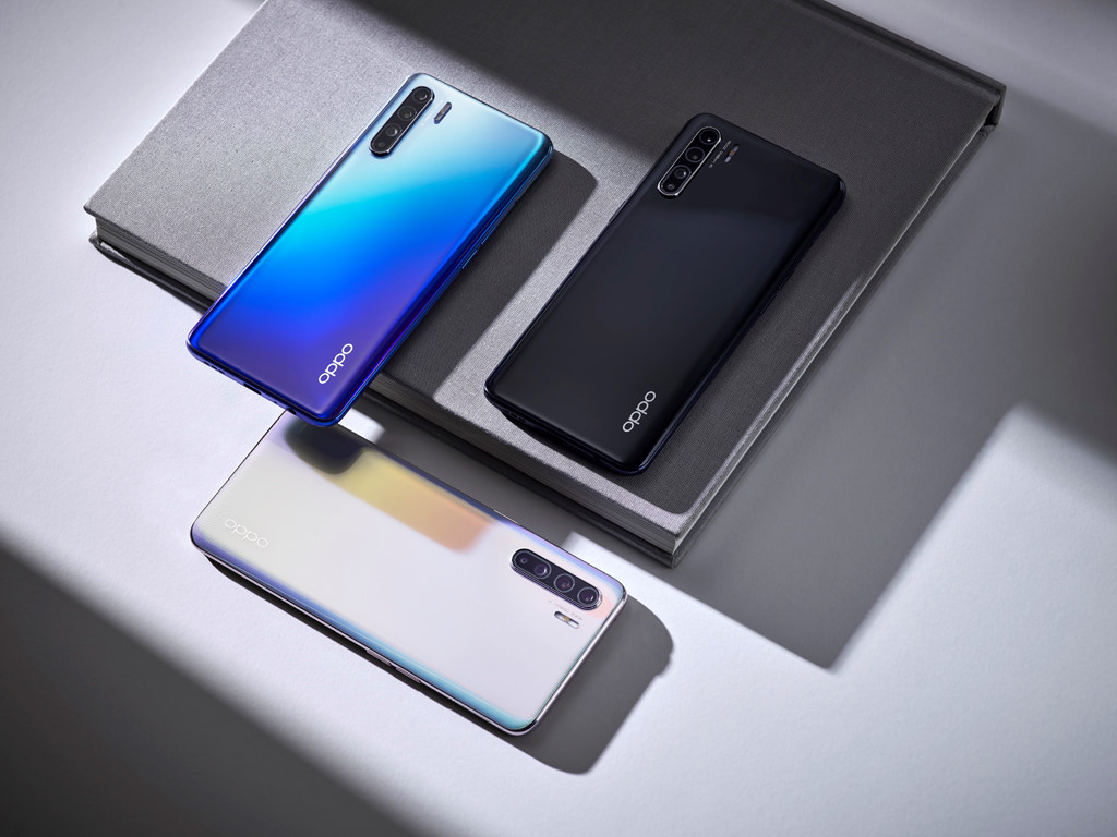 Check Out the Extremely Stylish OPPO Reno3 Gift Set