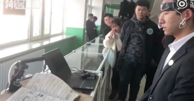 Chinese Students Invented a Flip-flop Device in a Flash