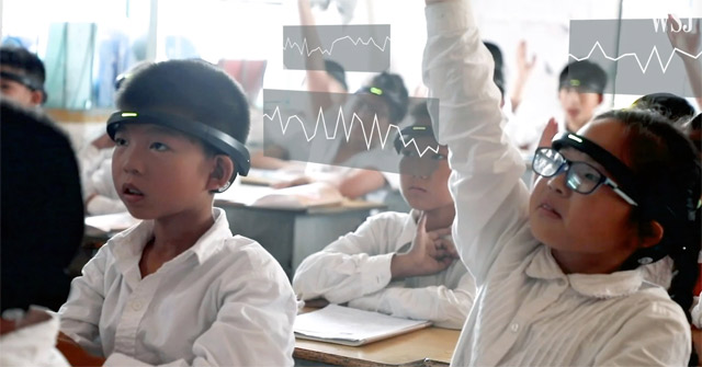 Chinese Students Wear a Concentration Meter to Help Parents and