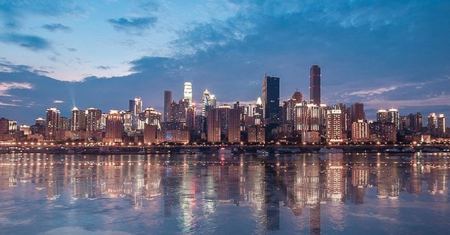 Chongqing Vertical City of China - a Tourist Goes No Return