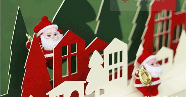 Decorate the Room with a Beautiful Christmas Paper Cover Pattern