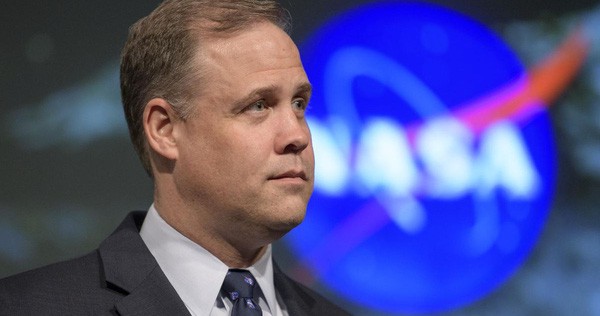 Detecting That Employees Were Positive for Covid-19, NASA