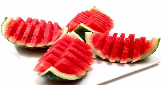 Eating Watermelons Do Not Like to Eat Nuts, This Article Will Help