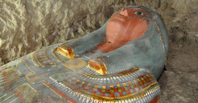 Excavation of a Thousand-year-old Egyptian Tomb Reveals the Mummy in an 'Intact' State