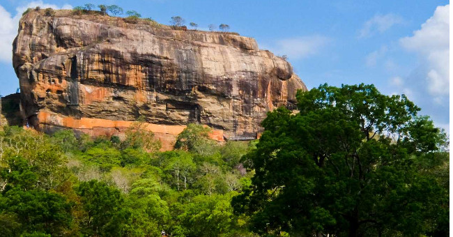 Experience an Exciting Trip Through Sri Lanka