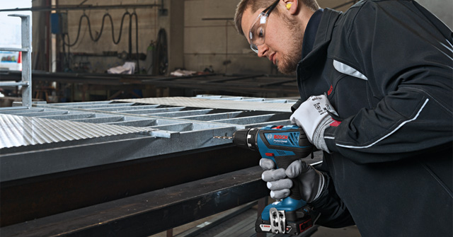 Experience Choosing the Best Battery Drill: a Battery Drill