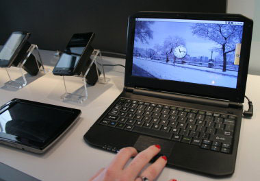 First Image of Smartbook Lenovo Runs Android