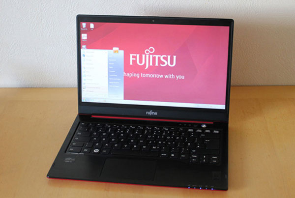Fujitsu Revealed Ultrabook Using Ivy Bridge Chip