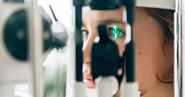 Google AI Can Diagnose a Patient's Cardiovascular Condition by Scanning the Retina Image