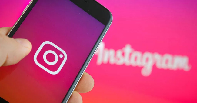 Guide to Insert Sticker Check in Position on Instagram