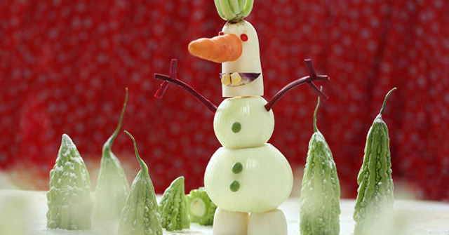 'ho Turned' Vegetables into Super Funny Christmas Decorations