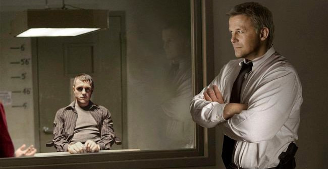 How Does the Two-way Mirror in the Interrogation Rooms Work