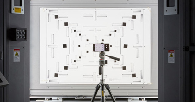 How Must Samsung's Smartphones and Smartwatch Go Through a Rigorous Quality Control Process?