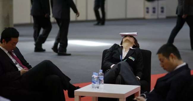 How to Accomplish a Good Job When You're Bored and Not Interested