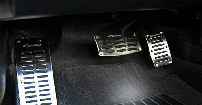 How to Avoid Being Mistaken Brake Pedal and Accelerator