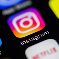 How to Capture an Instagram Post Screen Without Being Sent a