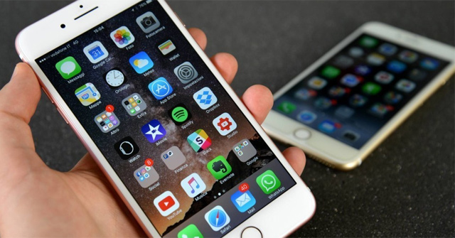How to Customize the iPhone Home Screen