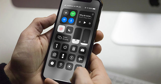 How to Disable Control Center on Iphone or Ipad Lock Screen