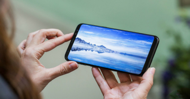 How to Enable Full Screen Mode for Applications on Galaxy S8