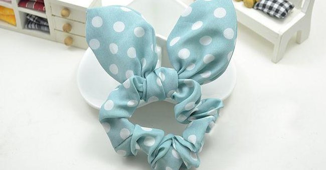 How to Make a Rabbit's Hair Tie to a Sister on October 20