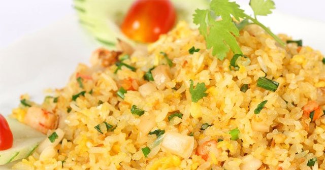 How to Make Egg Fried Rice Delicious and Simple
