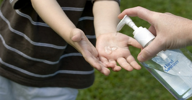 How to Make Your Own Dry Hand Sanitizer According to Who