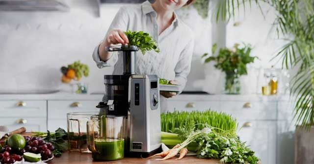 How to Remove and Use the Juicer Simply