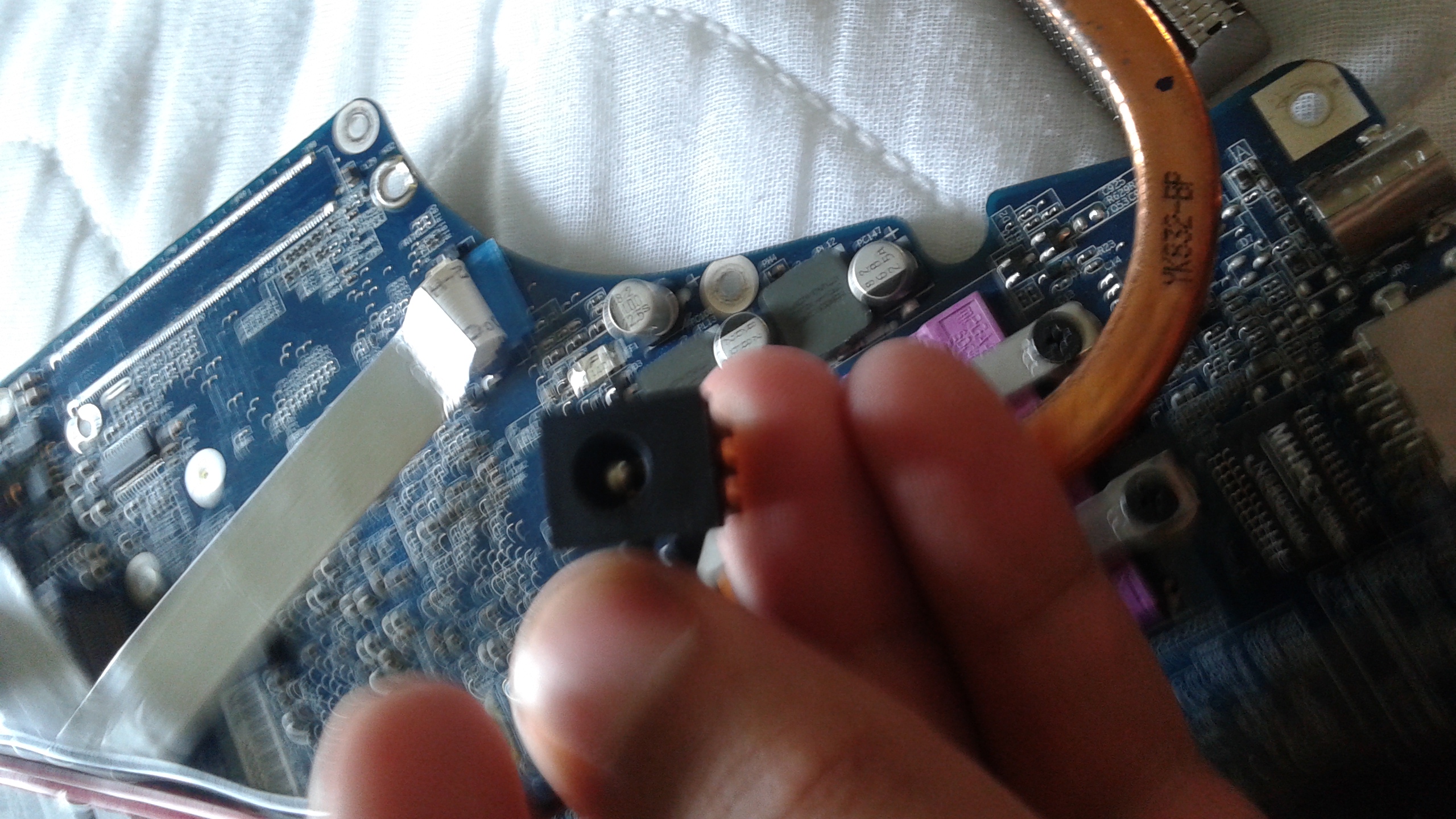 Motherboard: How to Replace a Dc Jack in a Laptop