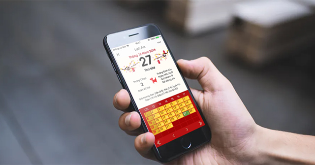 How to See the Lunar Calendar on Zalo