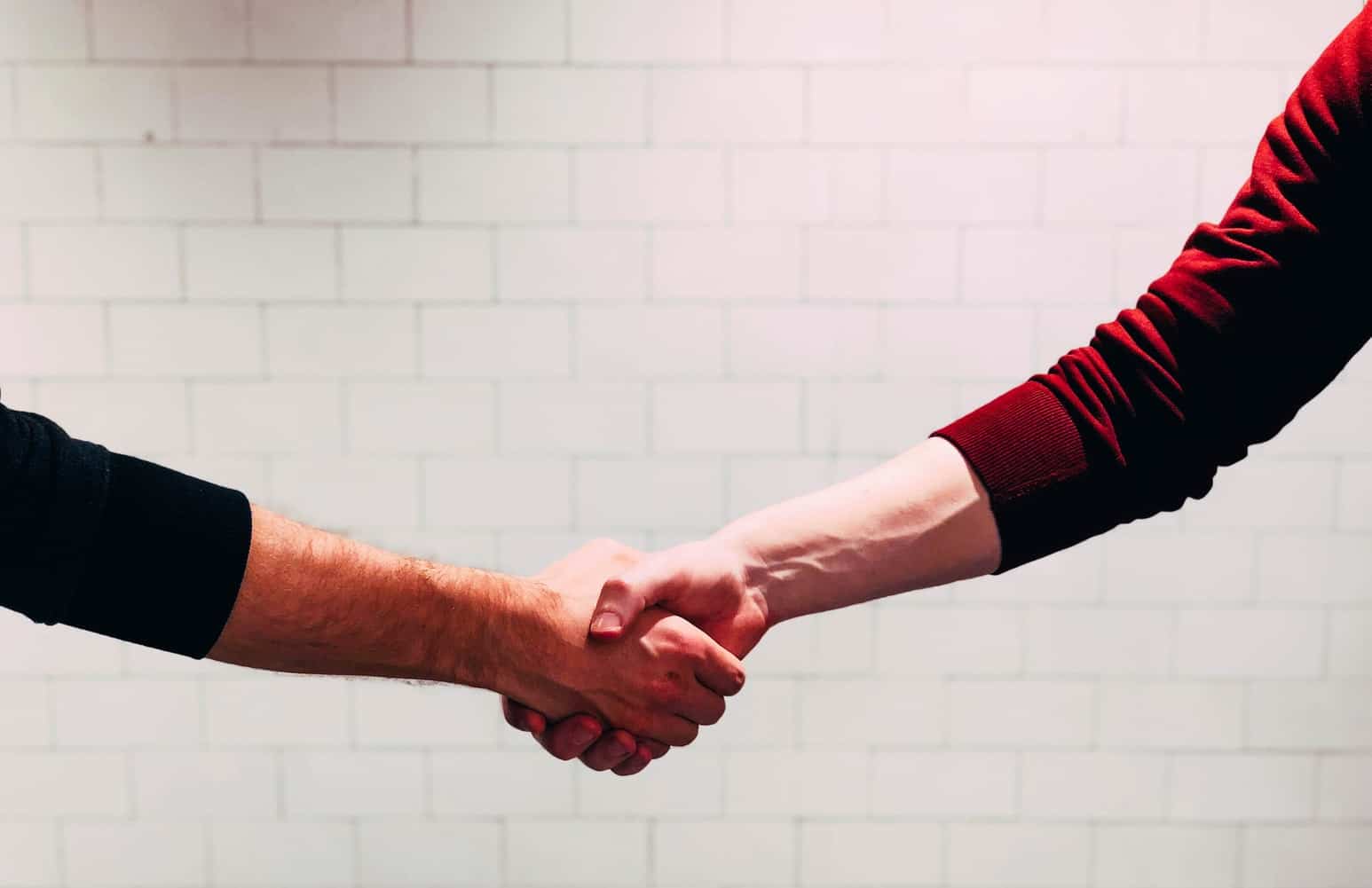 How to Use the Law of Reciprocity for Effective Persuasion