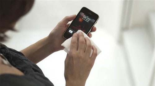 Important Notes When Cleaning Smartphones
