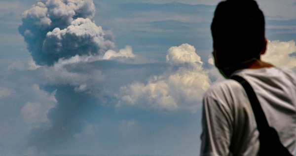 Indonesian Volcano Erupted, Creating a Column of Smoke as
