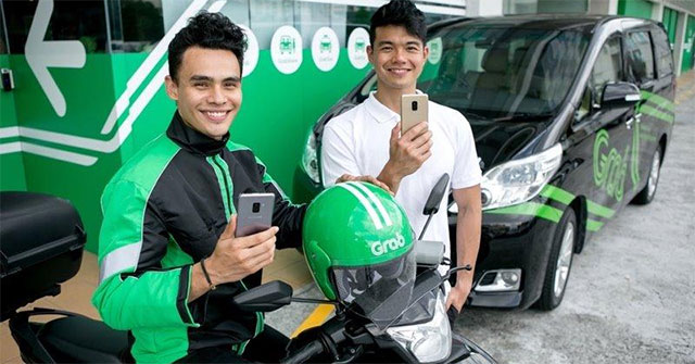 Instructions for Booking Grab Car on Google Maps
