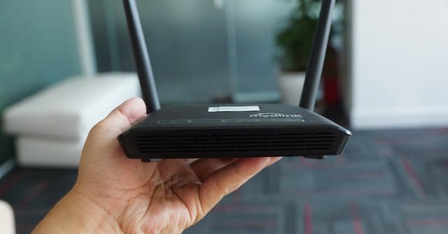 How to Install and Use the Wi-Fi Transmitter at Home