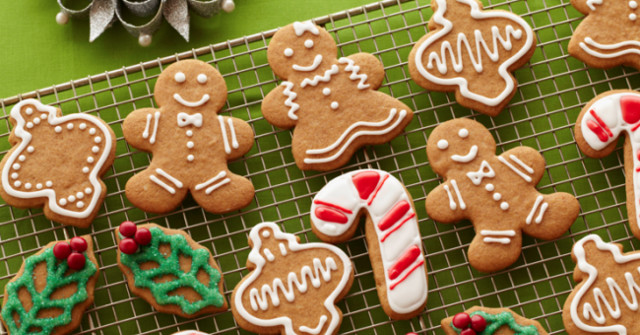 Instructions on How to Make Gingerbread for Christmas Night