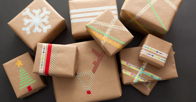 Instructions on How to Pack Unique Gifts without Using Sticky Tape