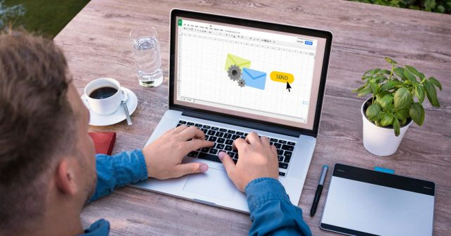 Instructions to Send Email Automatically in Google Sheet with Google