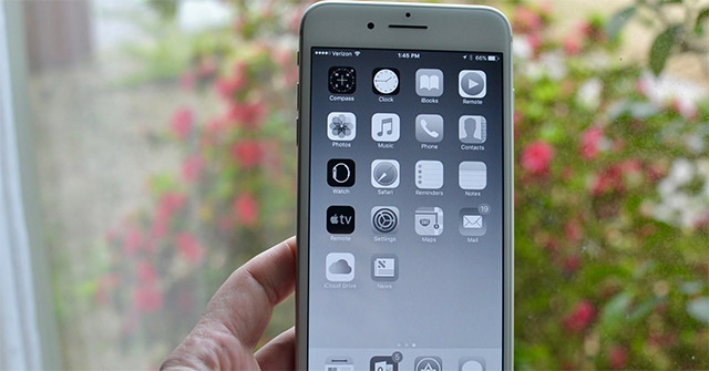 How to Transfer iPhone Screen to Gray to Save Battery
