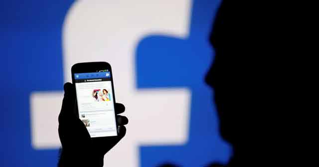 Instructions to Turn on 'Rating Comments' for Posts on Facebook